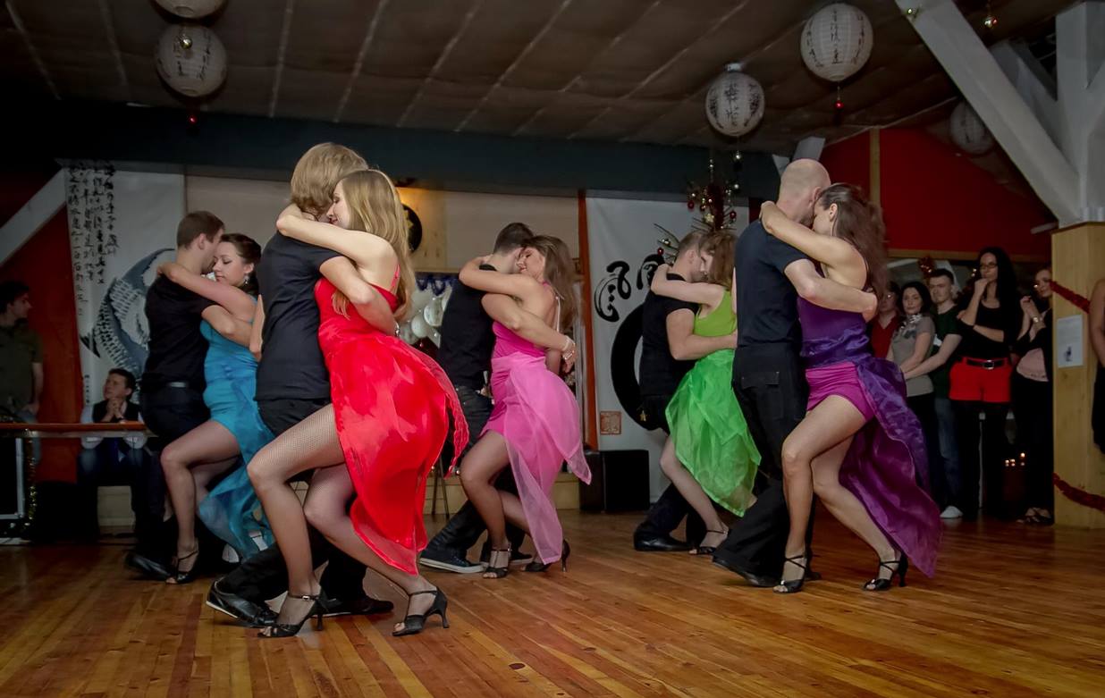 Intenzív Bachata tánctanfolyam Intenzív Bachata tánctanfolyam